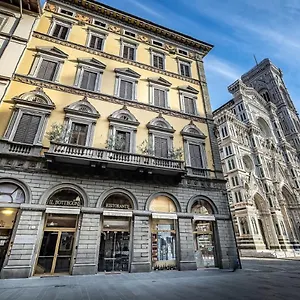 Palazzo Gamba Al Duomo Apartahotel