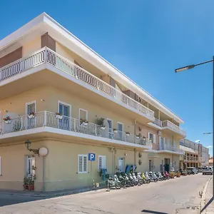 https://aquamadre-suites.in-sardinia.net